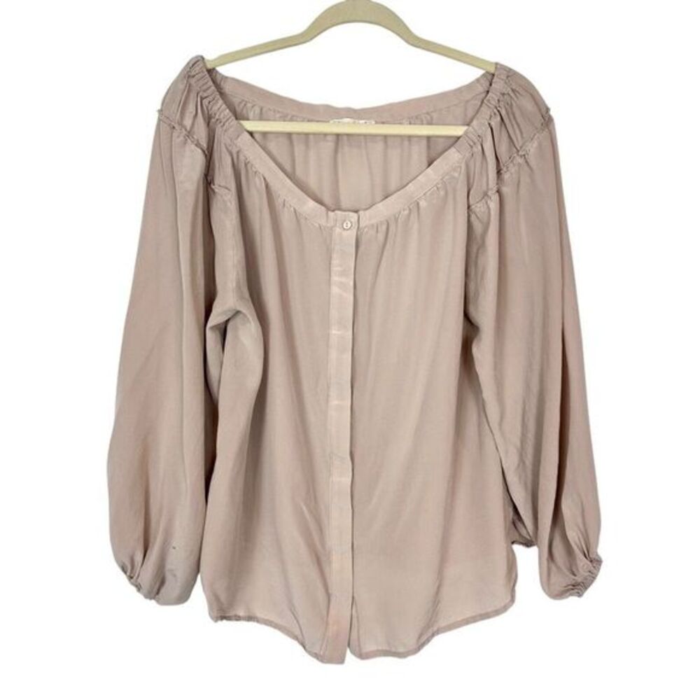 Gold Hawk Blouse Womens Small Beige Tan Long Sleeve Silk Button Front top